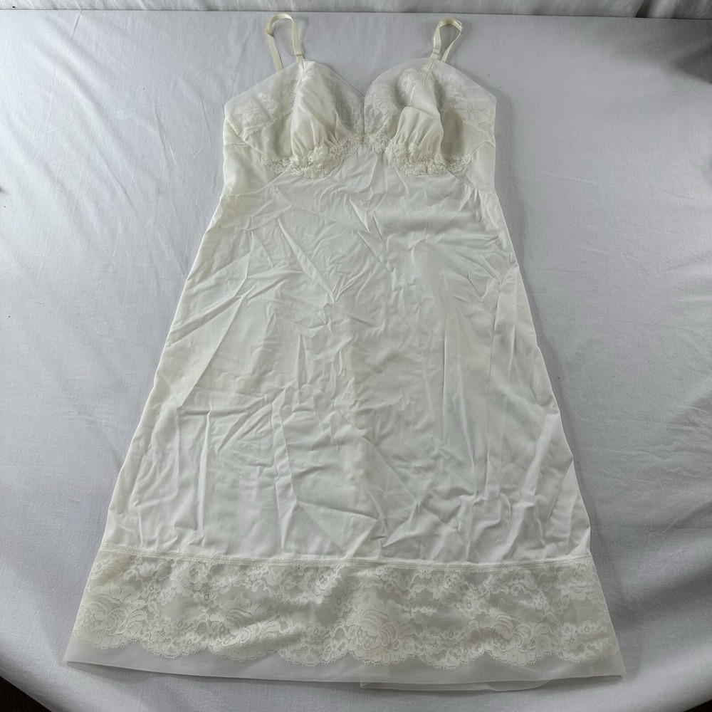 VIntage Vanity Fair Lace Trim Chemise Slip Nightgown Womens Size 36 Ivory White
